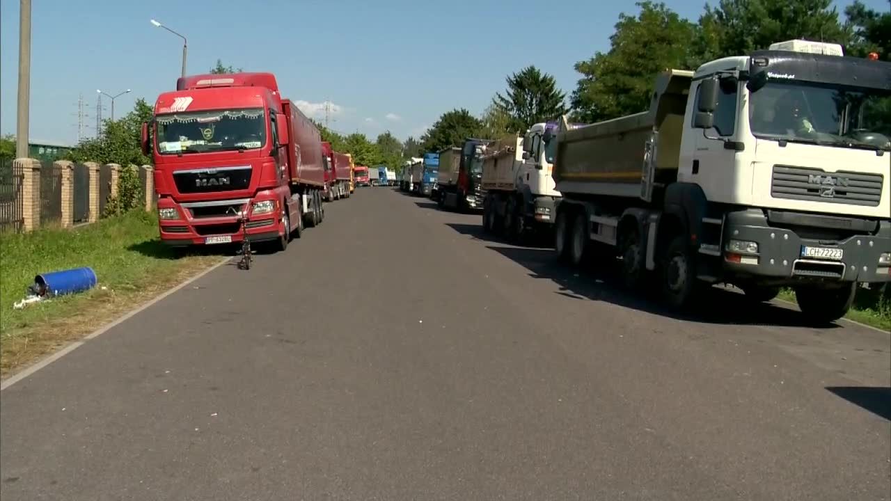 Kierowcy czekają na w kolejce po węgiel w kopalni Bogdanka ponad siedem dni