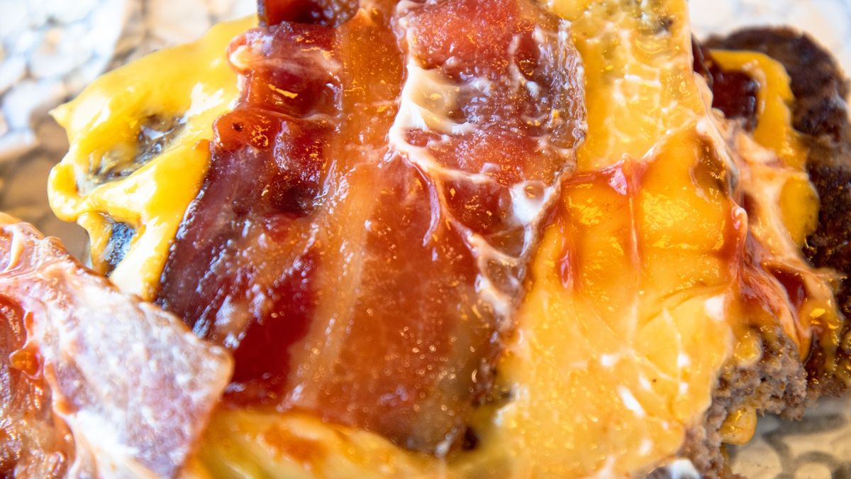 Nadmiar boczku w diecie zwiększa ryzyko raka jelita grubego