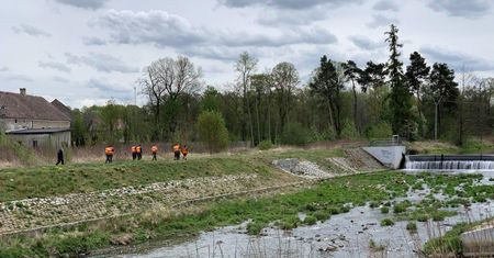 Nowogrodziec. Zaginięcie 3,5-letniego Kacpra. Policja wyznaczyła specjalną strefę