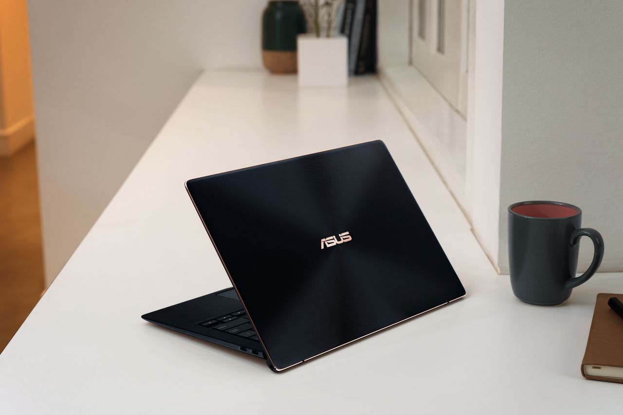 ASUS ZenBook S to przepiękny laptop, który spełnia wojskową normę wytrzymałości