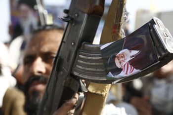 Rakieta balistyczna uderzyła w Izrael. Wystrzelili ją Huti