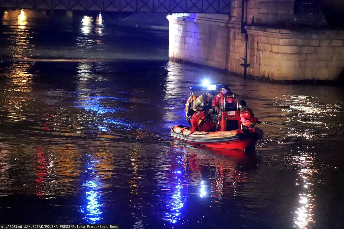 odra, policja, utonięcie Tragedia we Wrocławiu. Z Odry wyłowiono ciało