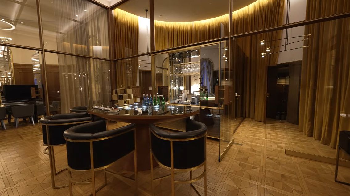 Wnętrza hotelu odwiedzonego przez Książula