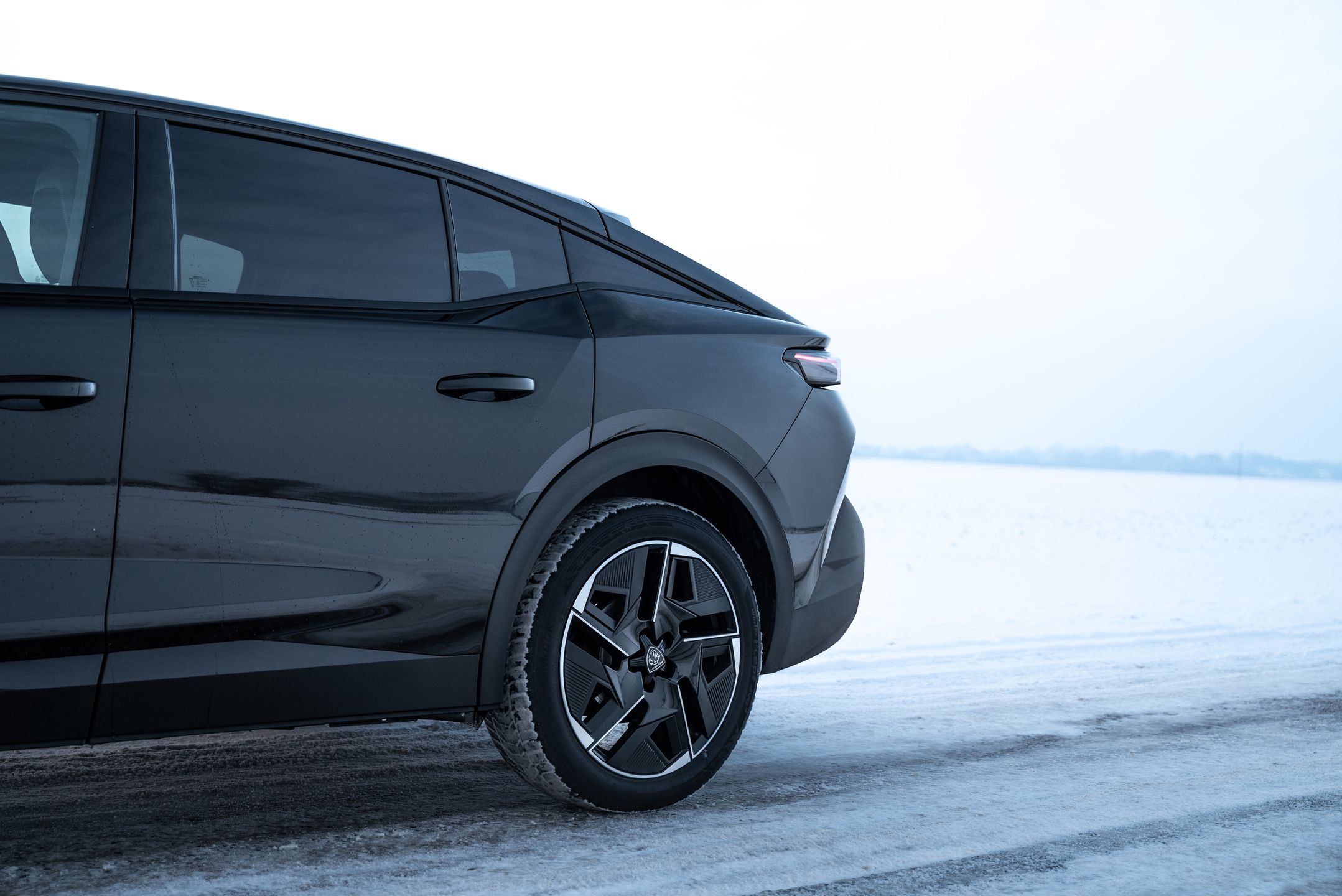 Peugeot 408 Hybrid 145