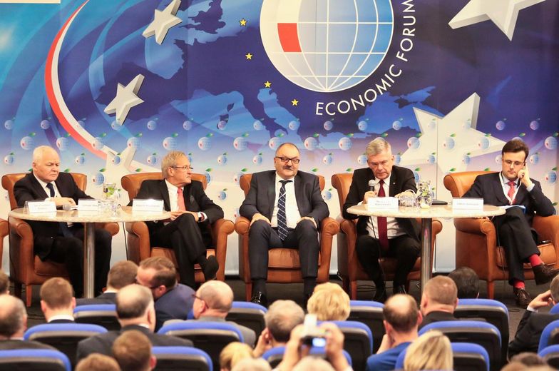 III Forum Przemysłowe w Karpaczu - "w poszukiwaniu najlepszego modelu rozwoju gospodarczego w Polsce i Europie"