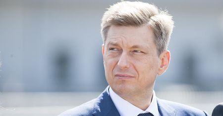 "Kuriozalny" sposób finansowania Polskiej Fundacji Narodowej. PO o przelewaniu pieniędzy ze spółek skarbu państwa