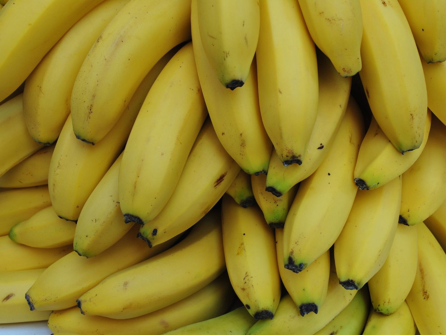 Takie banany są najzdrowsze. Niektórzy muszą na nie bardzo uważać