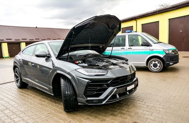 Lamborghini urus przejęte przez straż graniczną. Samochód warty jest 1,4 mln zł