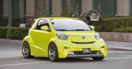 Toyota iQ po tuningu od Sciona
