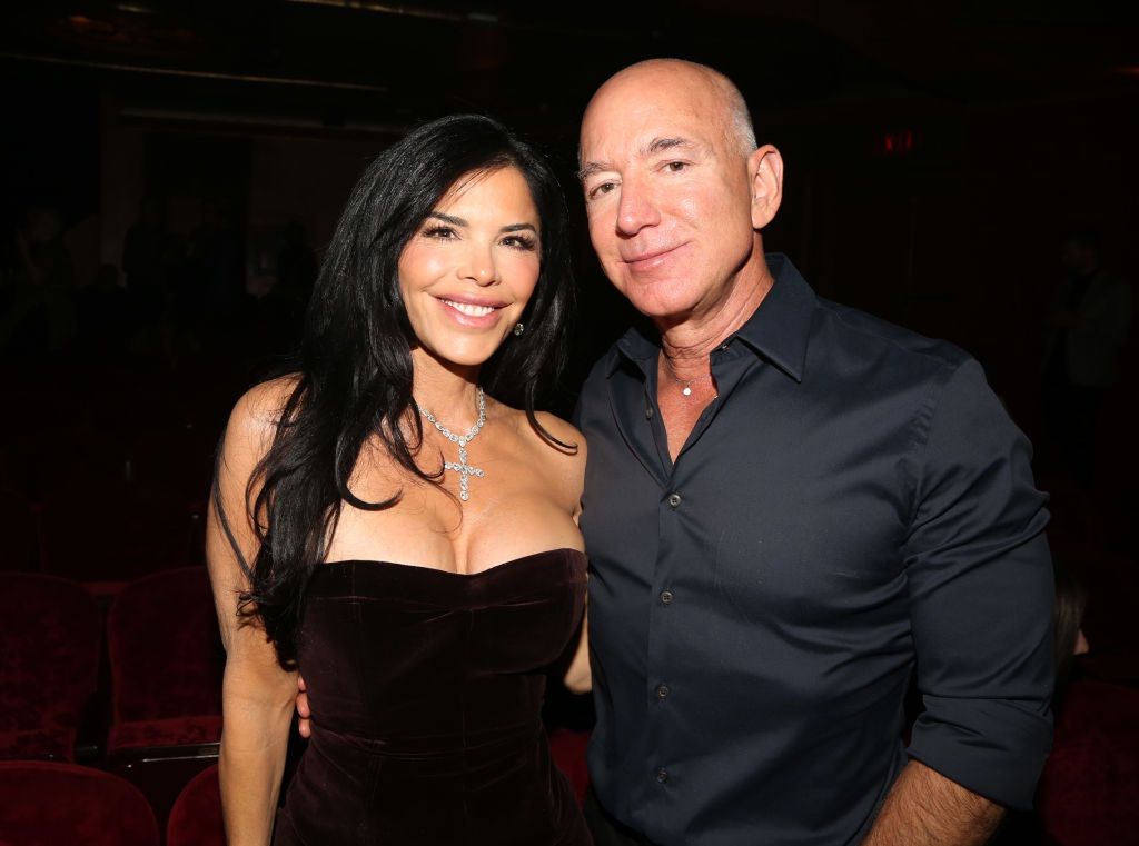 Sunset BLVD Broadway Opening Night
NEW YORK, NEW YORK - OCTOBER 20:  Lauren Sanchez and Jeff Bezos attend the opening night of "Sunset BLVD" at St James Theater on October 20, 2024 in New York City. (Photo by Bruce Glikas/WireImage)
Bruce Glikas
bestof, topix