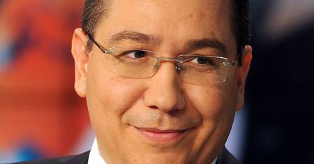 Premier Rumunii oskarżony o korupcję zachowa immunitet. Tak zagłosował parlament