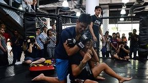 Pogromca Michaela Phelpsa wszedł do klatki. Zobacz, jak sobie poradził w MMA