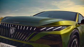 Peugeot 408 zyskał nową twarz i mocniejszy napęd