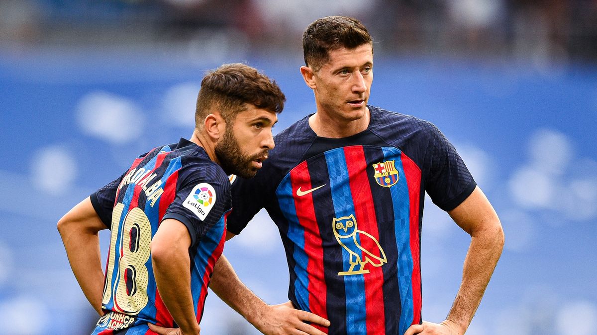 Getty Images / Rubén de la Fuente Pérez/NurPhoto / Na zdjęciu: Jordi Alba i Robert Lewandowski
