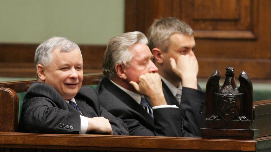 Samoobrona RP. Reaktywacja - Na zdjęciu: Jarosław Kaczyński, Andrzej Lepper i Roman Giertych podczas debaty w Sejmie w 2006 roku