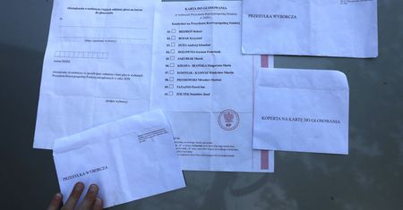 Wybory 2020. Karta wyborcza jak kartka papieru? Ekspert: To bezwartościowe dokumenty