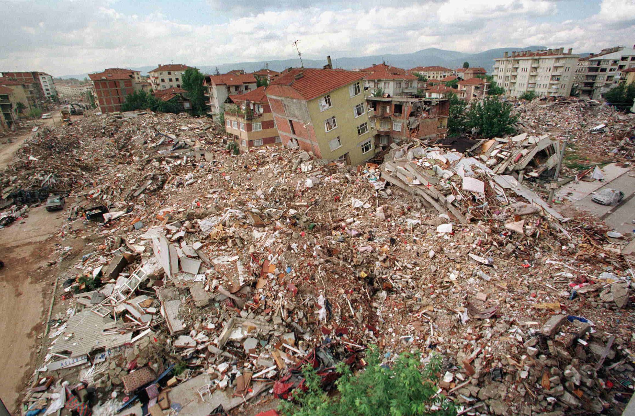 Gölcük po trzęsieniu ziemi z 1999 r.