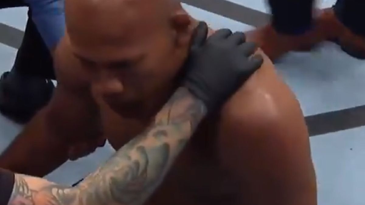 Twitter / Ronaldo Souza doznał fatalnej kontuzji na UFC 262 
