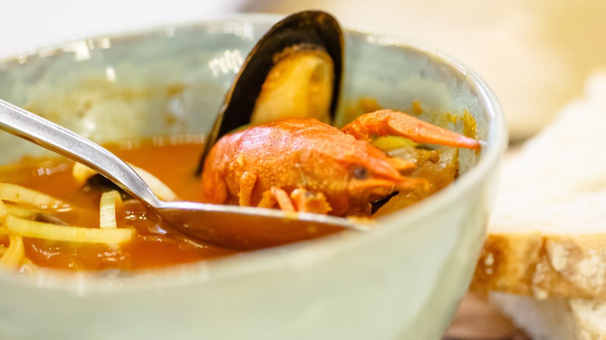 Zupa rakowa była niegdyś bardzo częstym gościem na polskich stołach 