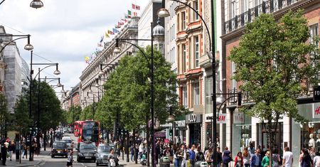 Polskim przedsiębiorcom Brexit niestraszny? Kolejne firmy otwierają swoje sklepy na Wyspach