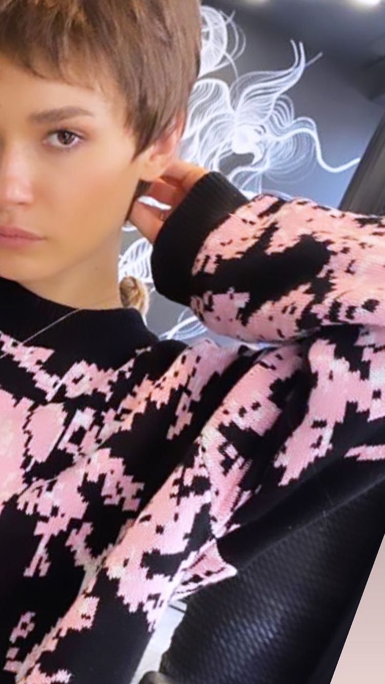 Natalia Szroeder w krótkich włosach