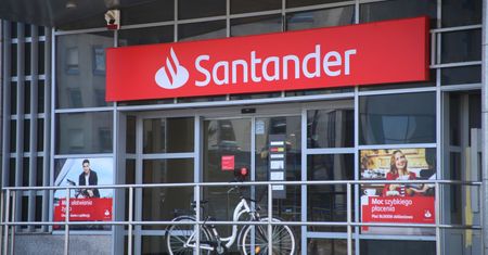 Wyciek danych z banku Santander. Co z klientami w Polsce?