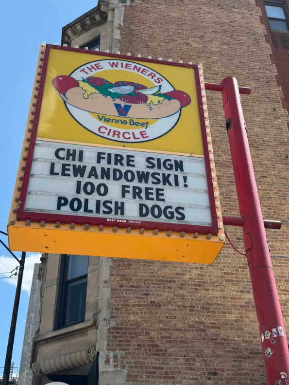 Chicago szaleje po transferze Roberta Lewandowskiego 