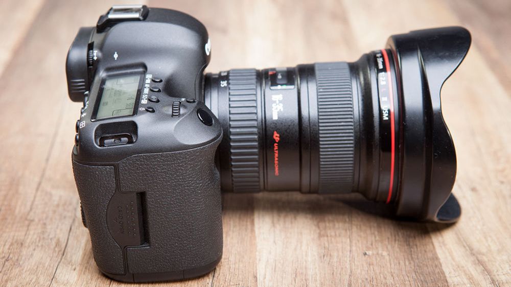 Canon EOS 5D Mark IV – pełna specyfikacja i zdjęcia produktowe wyciekły do Interntetu 1