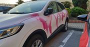 Atak na pielęgniarkę z Gliwic. Auto z przebitymi oponami, oblane farbą