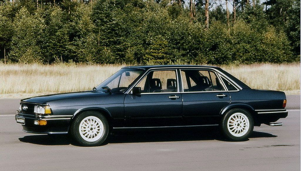 Audi 200 1979-1982 (fot. classicandperformancecar.com)