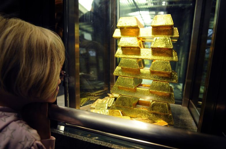 Fed wpływa na ceny złota. Notowania w górę
