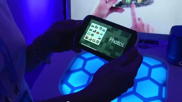 Nokia Kinetic Device, czyli niezwykły prototyp elastycznego telefonu [wideo] 1