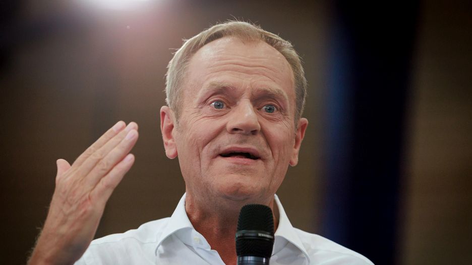 Donald Tusk wywołał w niedzielę prawdziwą burzę swoim nagraniem na Twitterze