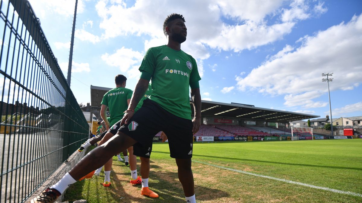  Wiliam Remy podczas treningu Legii Warszawa na Turners Cross Stadium