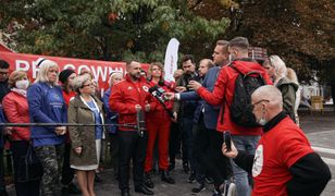 Warszawa. Do protestujących medyków dołączyli pracownicy sądów i prokuratur