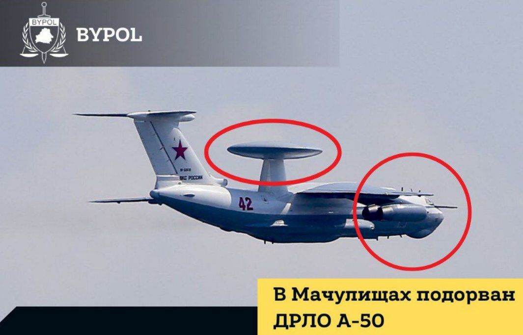 Białoruscy partyzanci uszkodzili rosyjski samolot. Na fot. zaznaczono miejsca uderzeń dronów