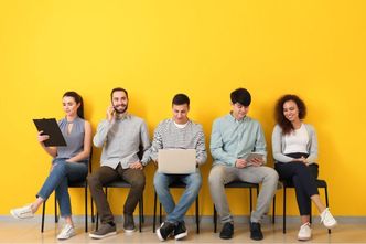 Pierwsza i dobra praca. Unia Europejska walczy z bezrobociem młodych