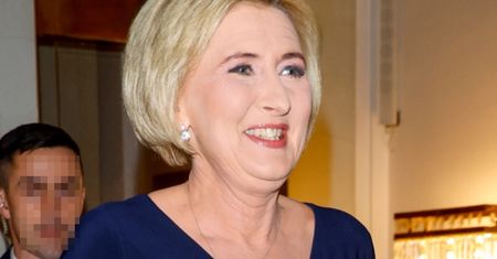 Agata Duda eksperymentuje ze stylem! Pierwsza Dama zawitała w Rwandzie wystrojona w SOCZYŚCIE ZIELONĄ suknię (FOTO)