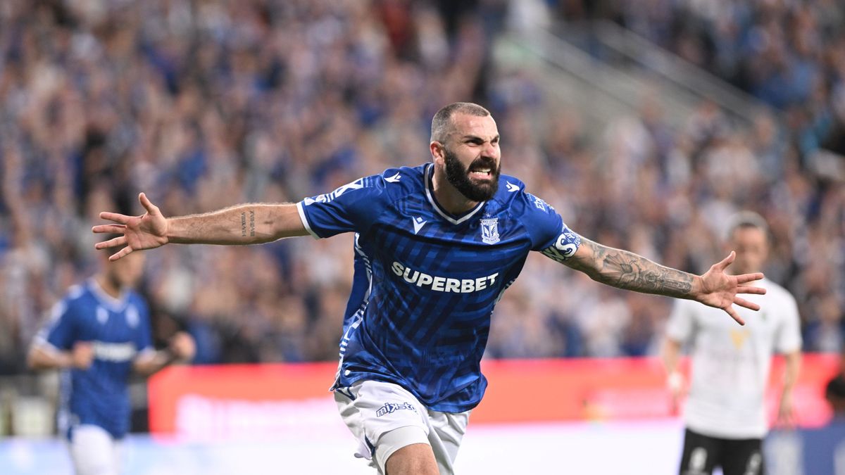 PAP / Jakub Kaczmarczyk / Na zdjęciu: Mikael Ishak