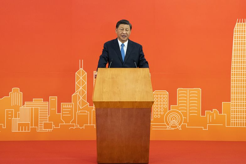 Chińska gospodarka hamuje. Analitycy wskazują słabe i mocne punkty kraju niebieskiego smoka