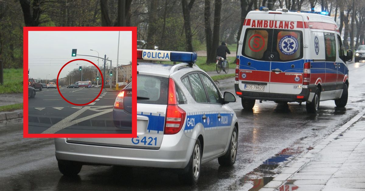 Wypadek karetki w Warszawie. Dwie osoby w szpitalu