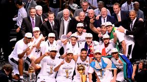Mistrzowie NBA u Obamy. "Panowie w zaawansowanym wieku mogą osiągnąć sukces" (wideo)