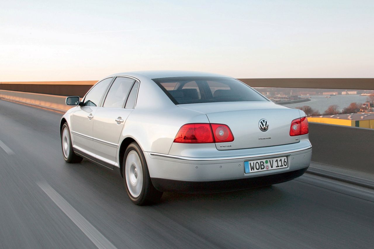 Praktycznie wszystkie Phaetony o mocy ponad 300 KM to wersje W12 lub V10 TDI. Nie polecamy.