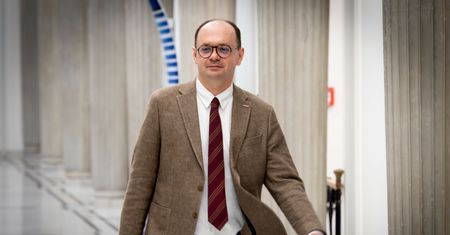 800 plus w górę? Wiceminister wprost: dyskusja będzie konieczna