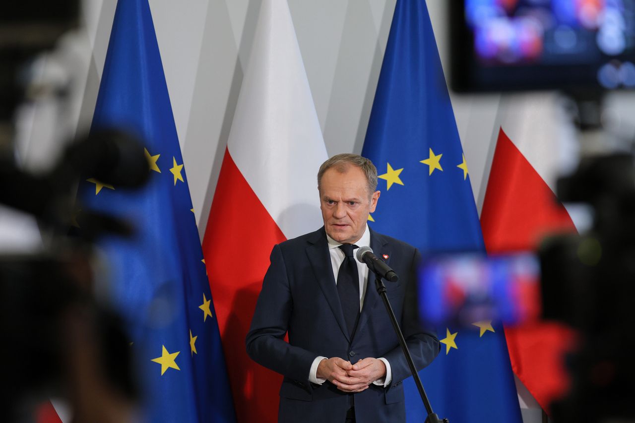 Donald Tusk podczas konferencji prasowej w Senacie