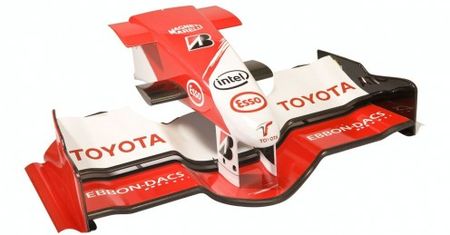 Tanio sprzedam części do bolidu F1
