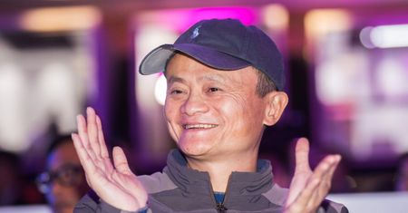 Alibaba kupił giganta hipermarketów. W porozumieniu z Auchan wychodzi poza internet