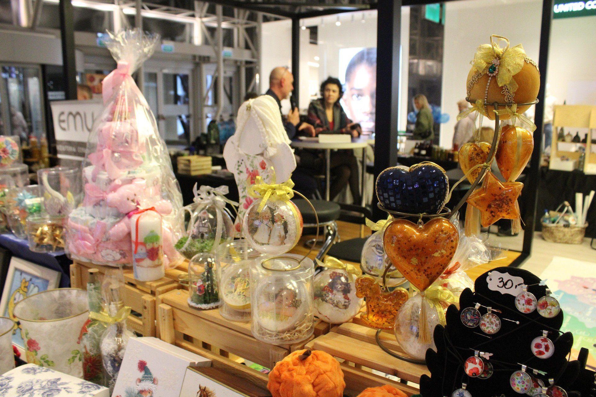 Wielkowiejski Targ w centrum handlowym Factory Kraków