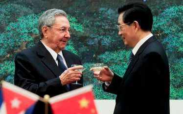 Kuba i Chiny zacieśniają współpracę. Pekin sfinansuje przemiany