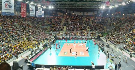 Hale sportowe drenują budżety miast. NIK o możliwych konsekwencjach